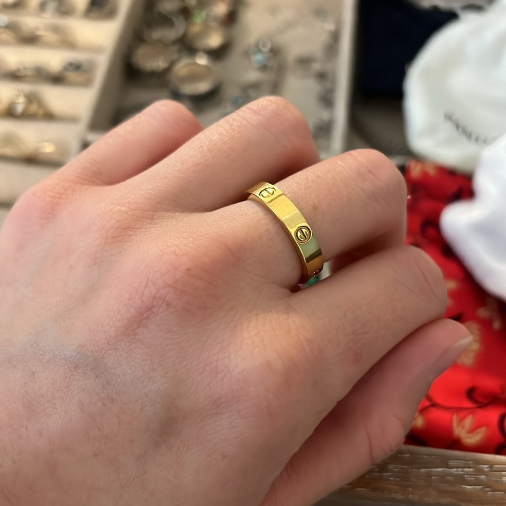 Gold ring